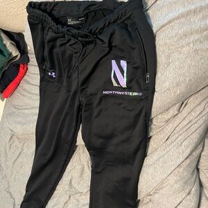 Underarmour loose Joggers large black Northwestern